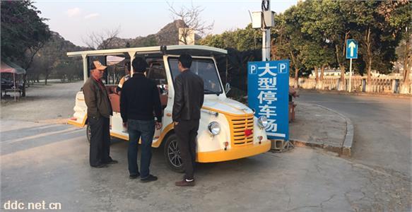  电动观光车，燃油车